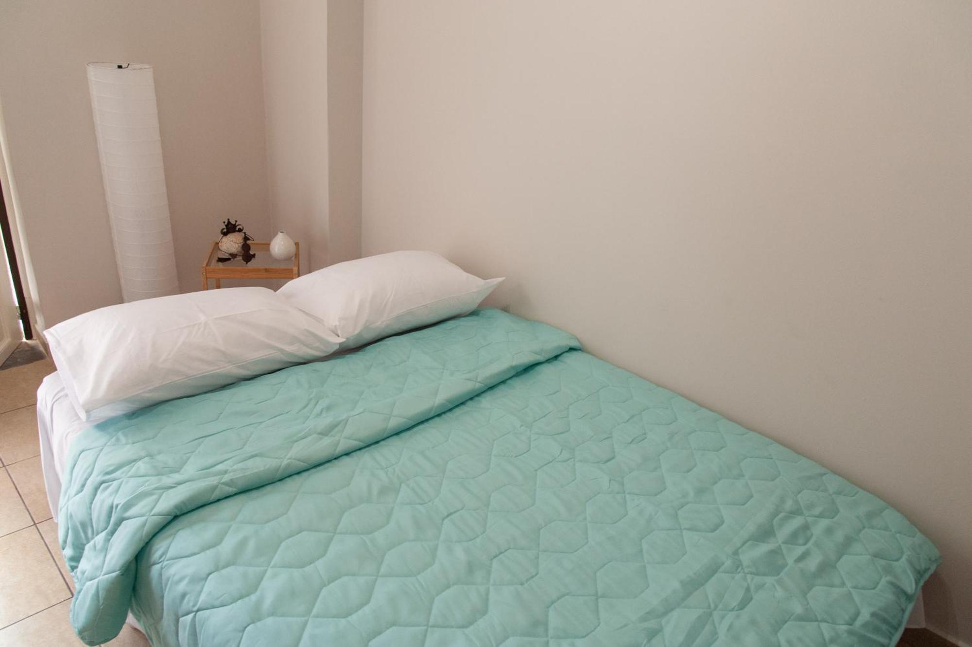 17 Flats And Roof Garden Apartment Athena Bagian luar foto
