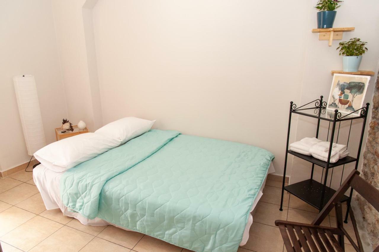 17 Flats And Roof Garden Apartment Athena Bagian luar foto