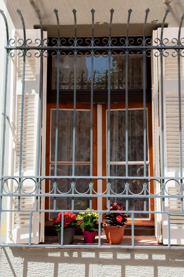 17 Flats And Roof Garden Apartment Athena Bagian luar foto