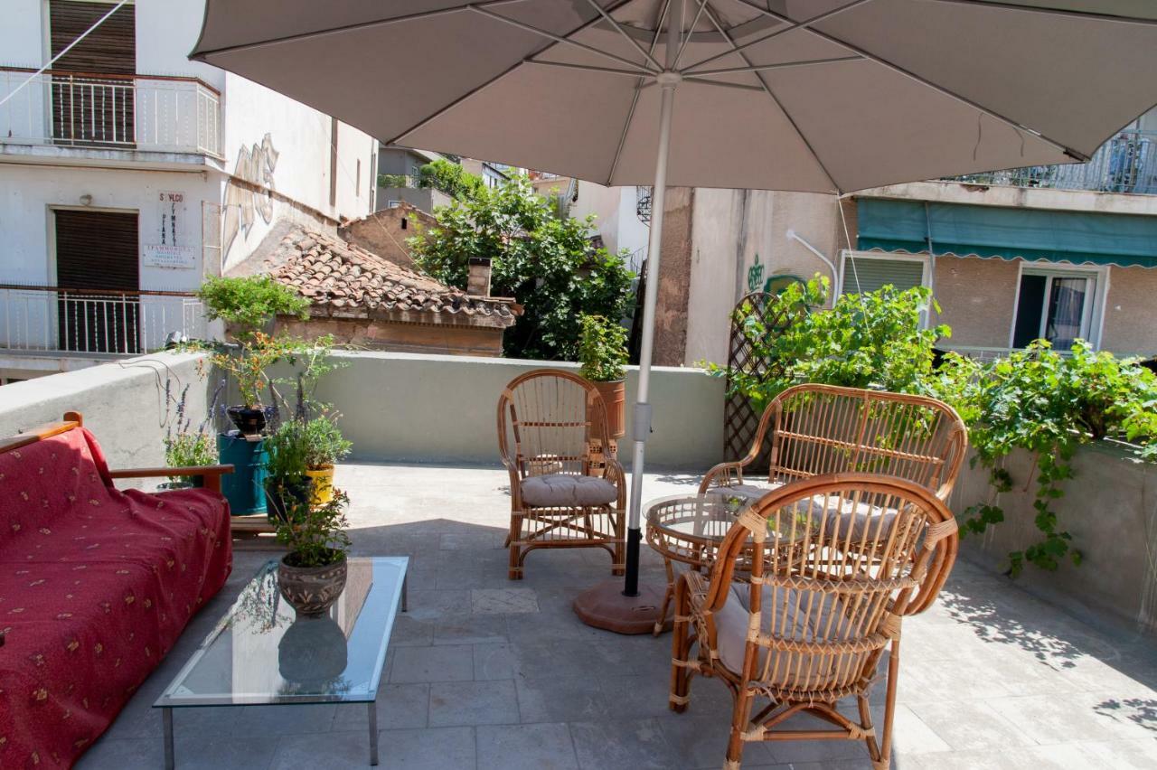 17 Flats And Roof Garden Apartment Athena Bagian luar foto