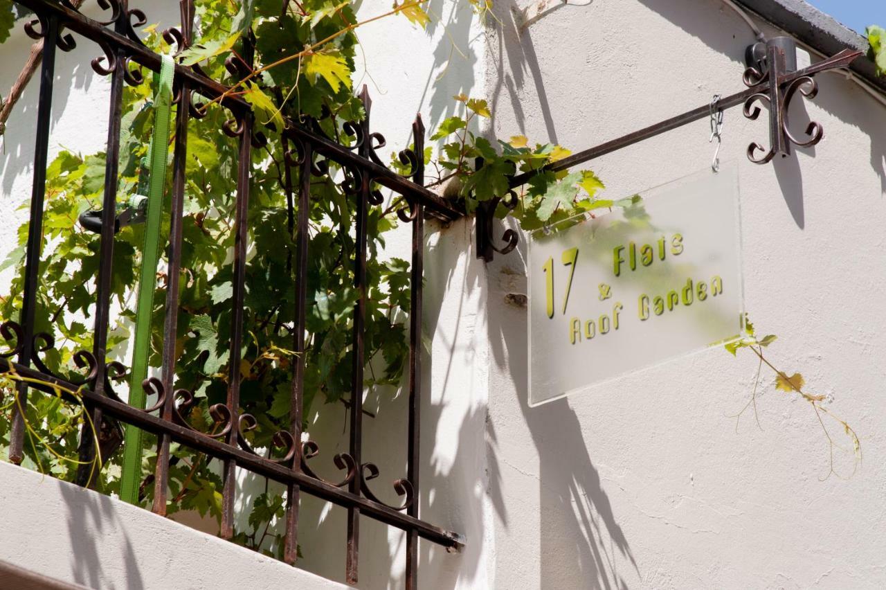 17 Flats And Roof Garden Apartment Athena Bagian luar foto