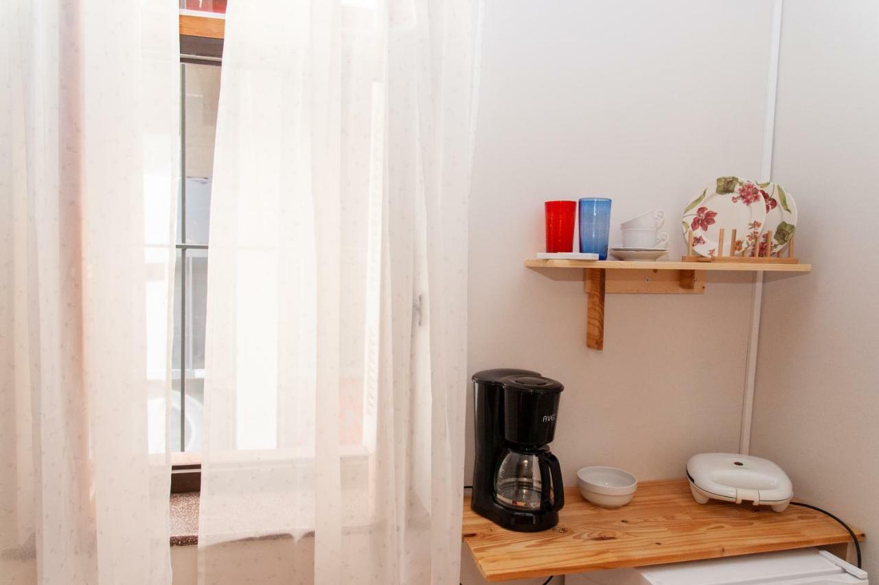 17 Flats And Roof Garden Apartment Athena Bagian luar foto